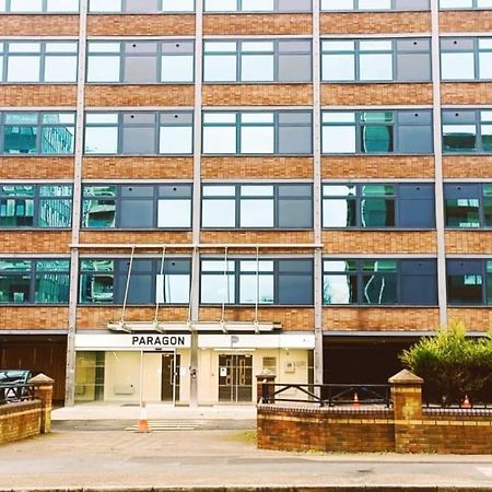 Modern One Bedroom Apartment Near Old Trafford Stadium Manchester Eksteriør billede